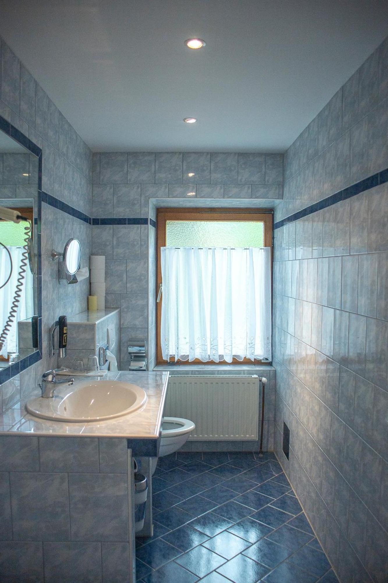Trend Lokal-Rooms-Bar Frohnleiten Εξωτερικό φωτογραφία