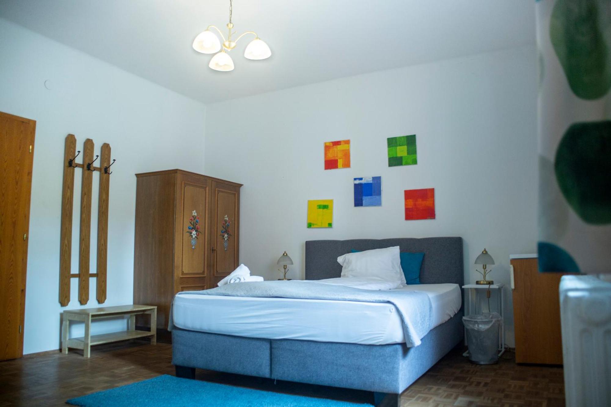 Trend Lokal-Rooms-Bar Frohnleiten Εξωτερικό φωτογραφία